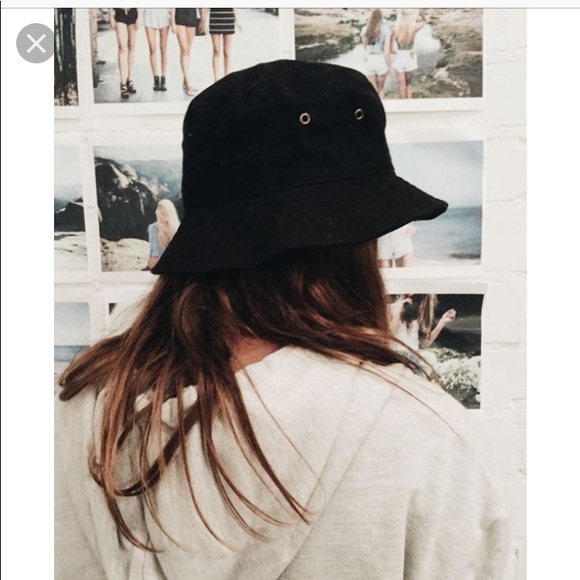 brandy melville cheetah bucket hat